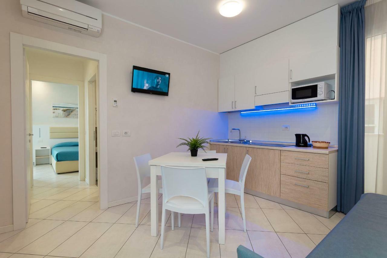 White Suite & Apartments Bellaria-Igea Marina Exterior photo